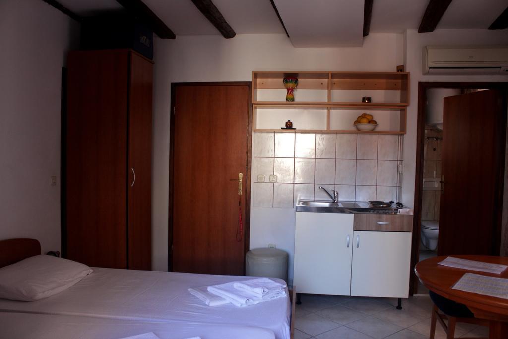 Apartment Biline Center Korčula Kamer foto